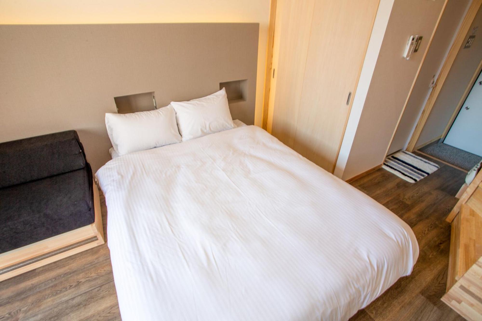 B&B Mikawa 5 - Villas With Bbq Terrace Канадзава Стая снимка